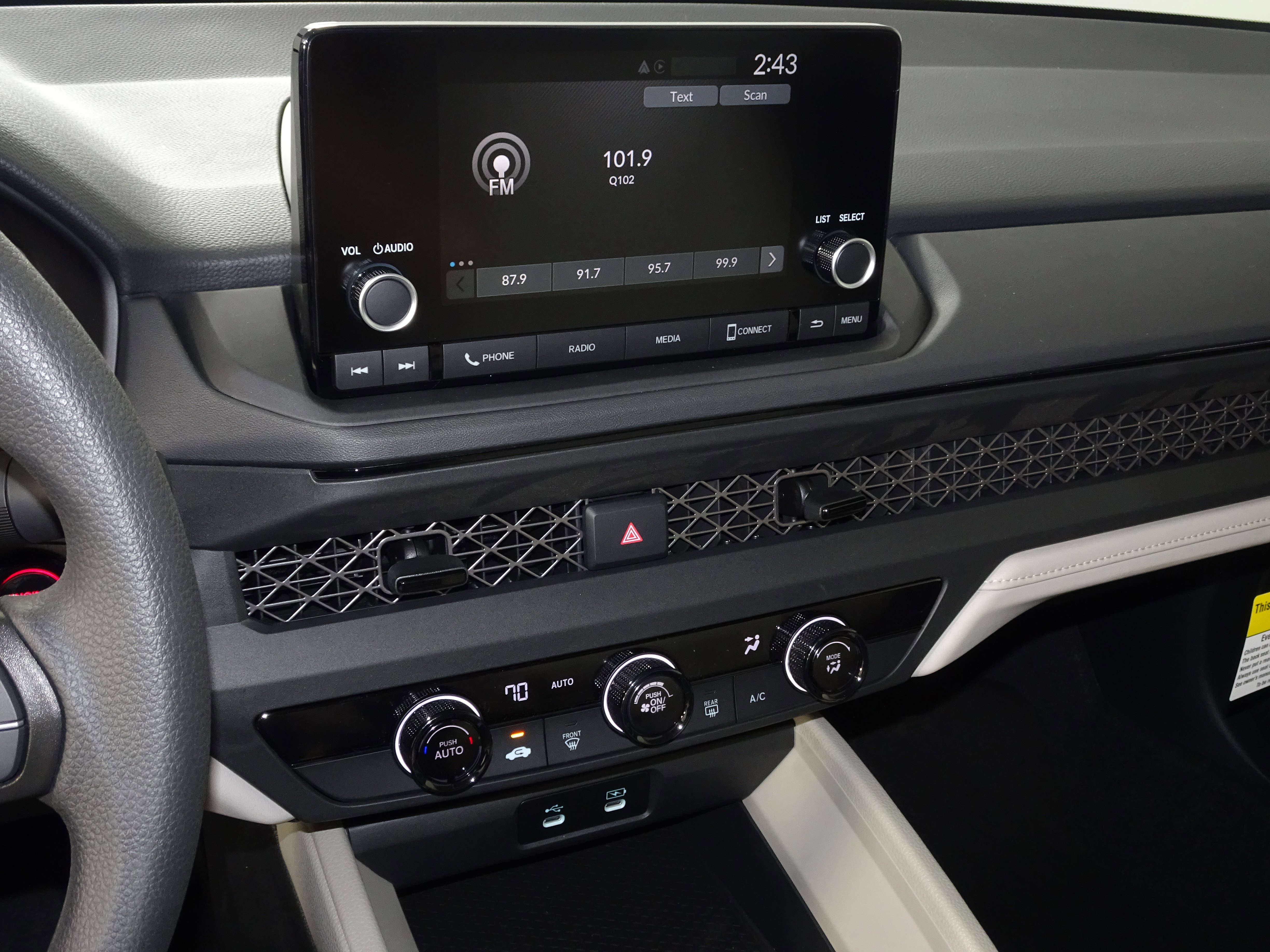 New 2025 Honda Accord LX image 9