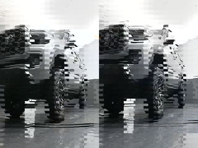 Used 2021 Toyota Tacoma TRD Off-Road w/ Technology Package image 28