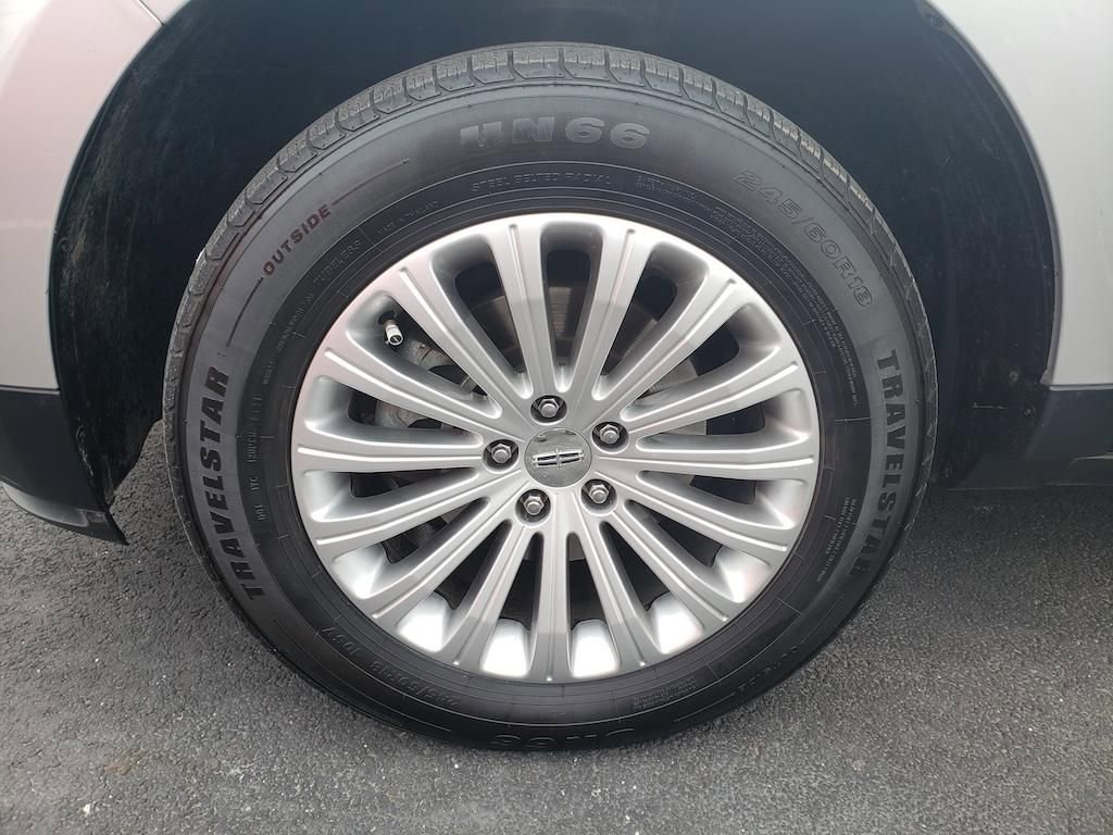 Used 2014 Lincoln MKX FWD w/ Walnut Swirl Wood Package image 32