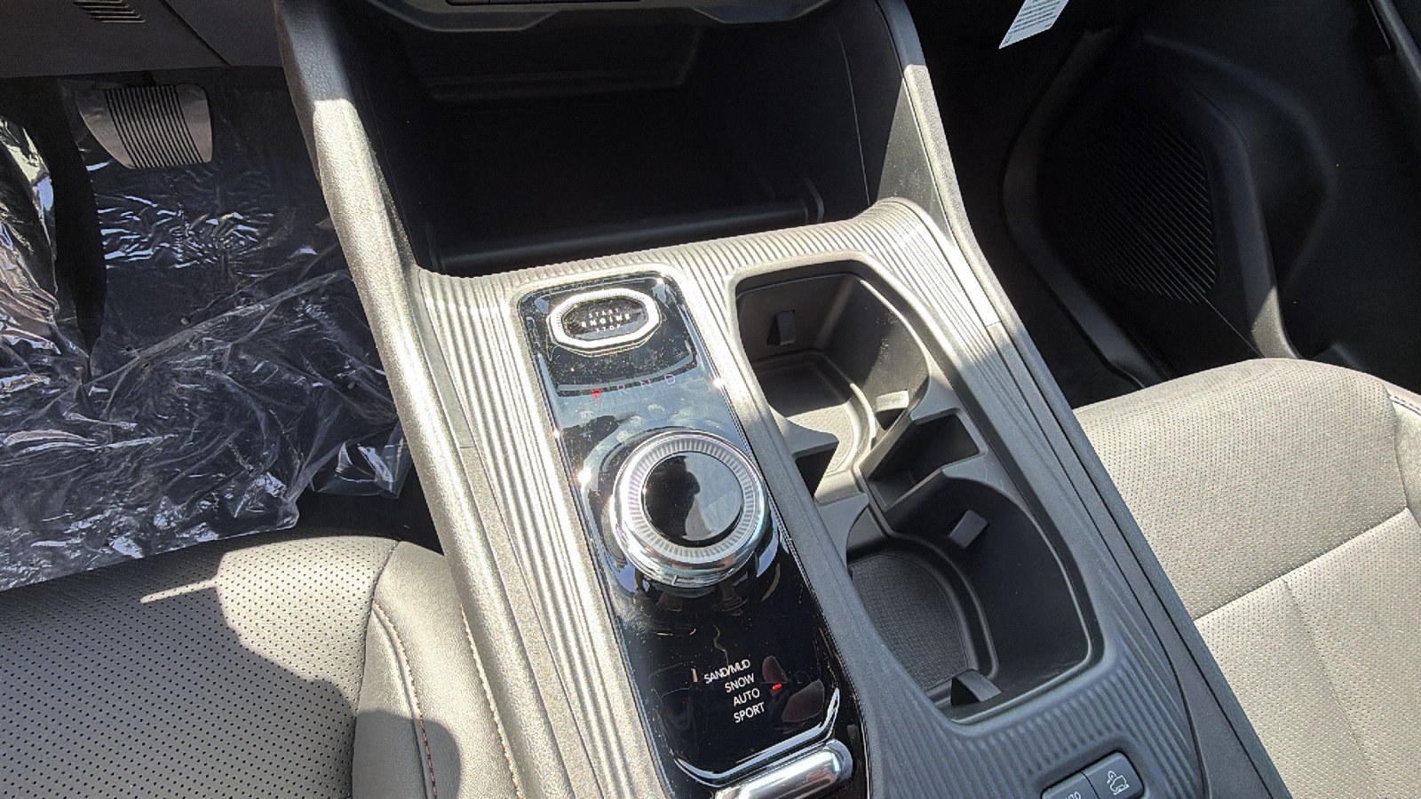 Certified 2026 Jeep Cherokee Limited AWD/4WD image 25