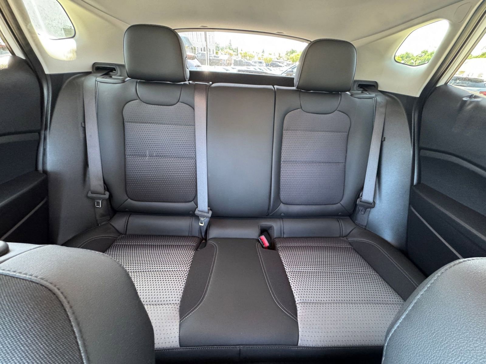 Used 2025 Chevrolet Trax LT image 37