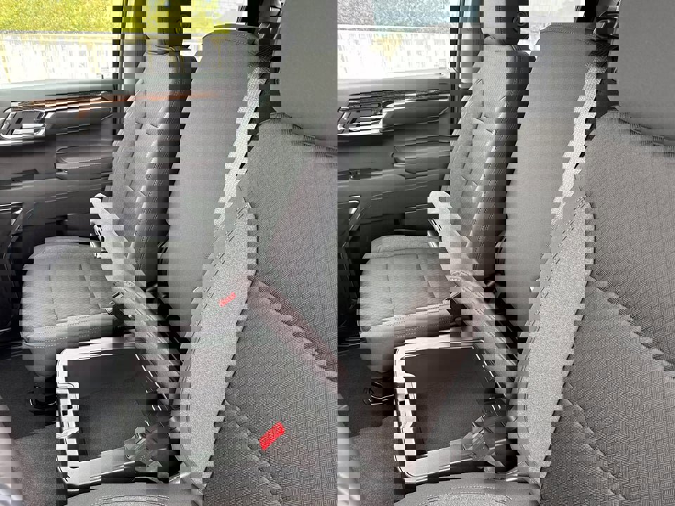 Used 2026 GMC Sierra 1500 SLE RWD image 29