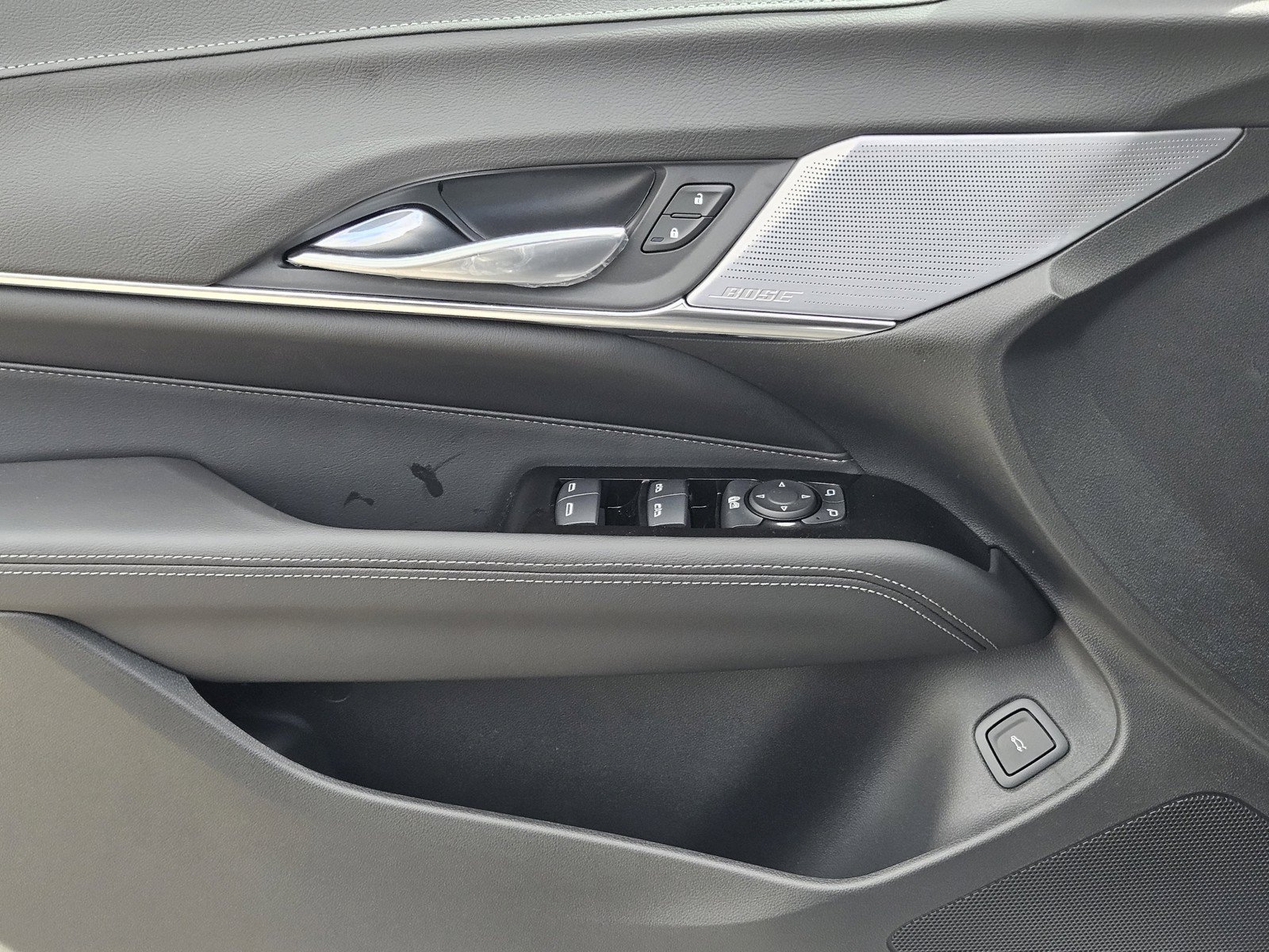 New 2026 Cadillac CT4 Luxury w/ LPO, ONYX Package RWD image 16