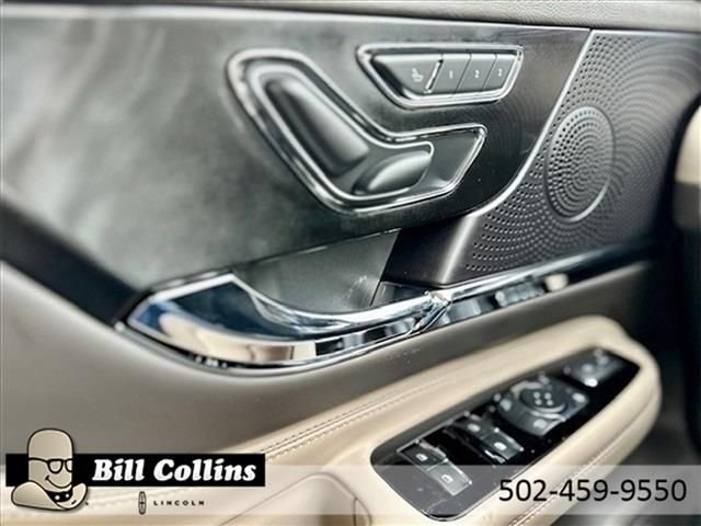 New 2024 Lincoln Corsair Reserve w/ Equipment Group 201A AWD/4WD image 11