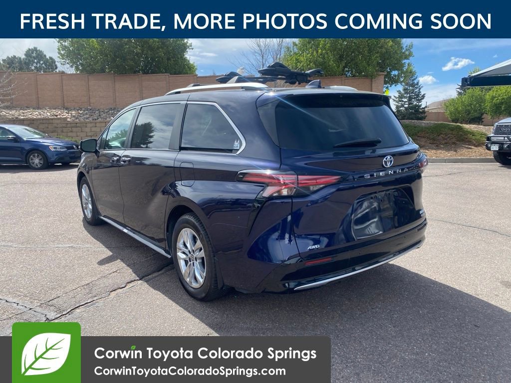 Used 2022 Toyota Sienna Limited AWD/4WD image 5