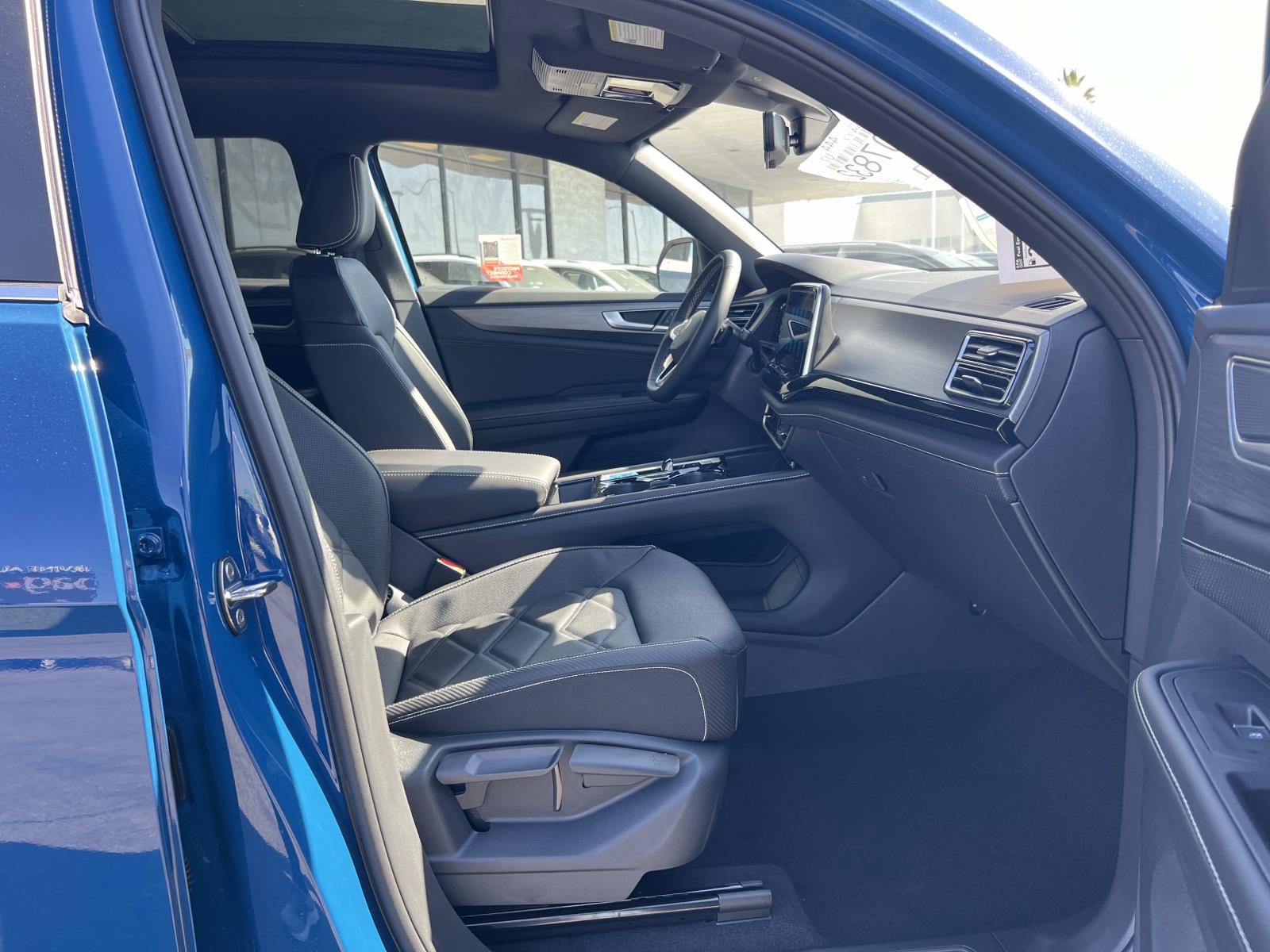 New 2026 Volkswagen Atlas Cross Sport SE image 31