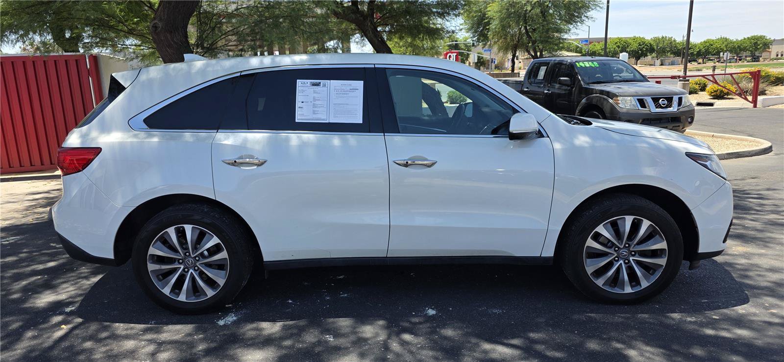 Used 2015 Acura MDX w/ Technology Package AWD/4WD image 4