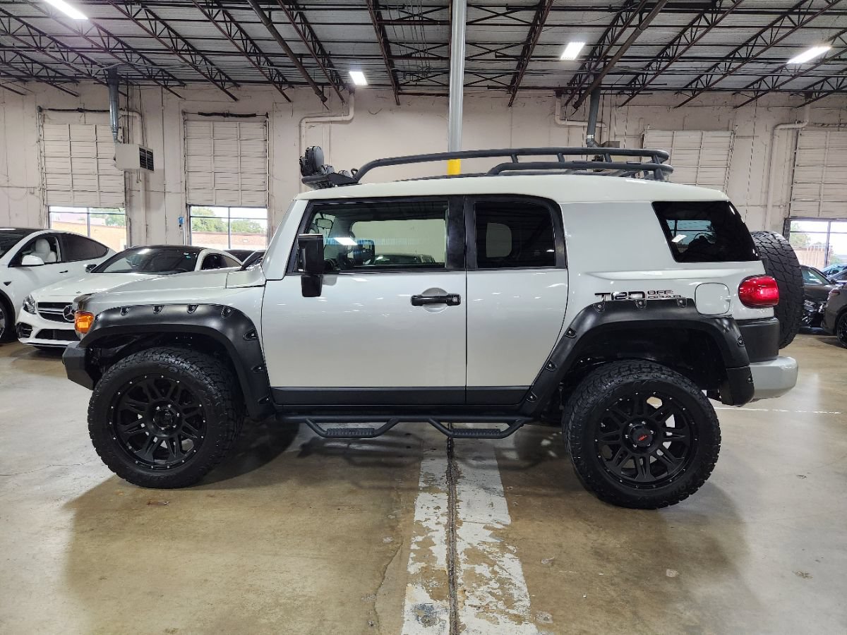 Used 2008 Toyota FJ Cruiser 4WD image 7