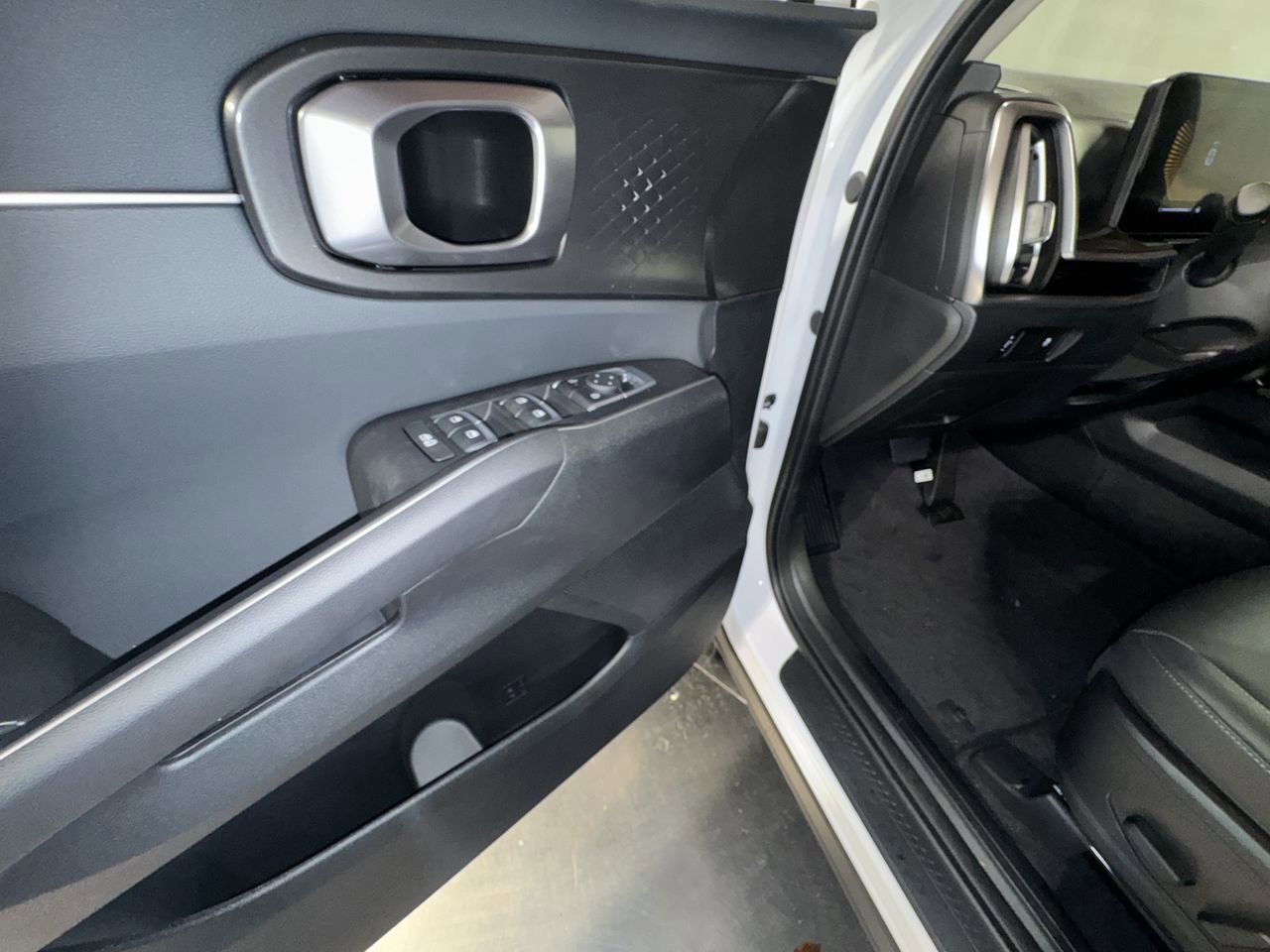 New 2026 Kia Sorento S image 17