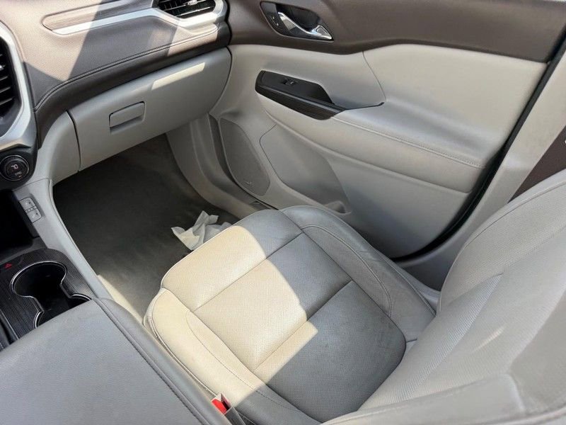 Used 2018 GMC Acadia SLT AWD/4WD image 19