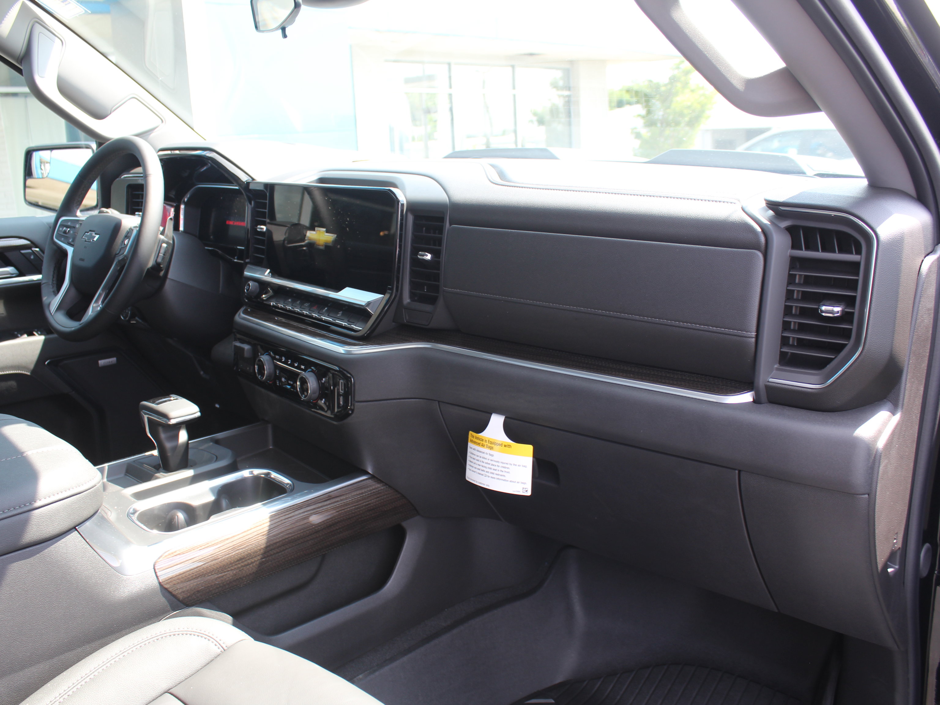 New 2026 Chevrolet Silverado 1500 LT Trail Boss w/ Convenience Package II AWD/4WD image 15