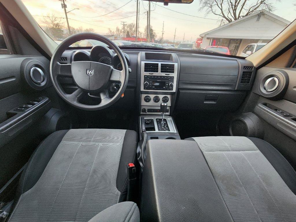 Used 2008 Dodge Nitro SXT image 14