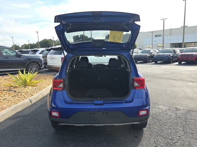 Used 2021 Hyundai Venue SEL FWD image 19