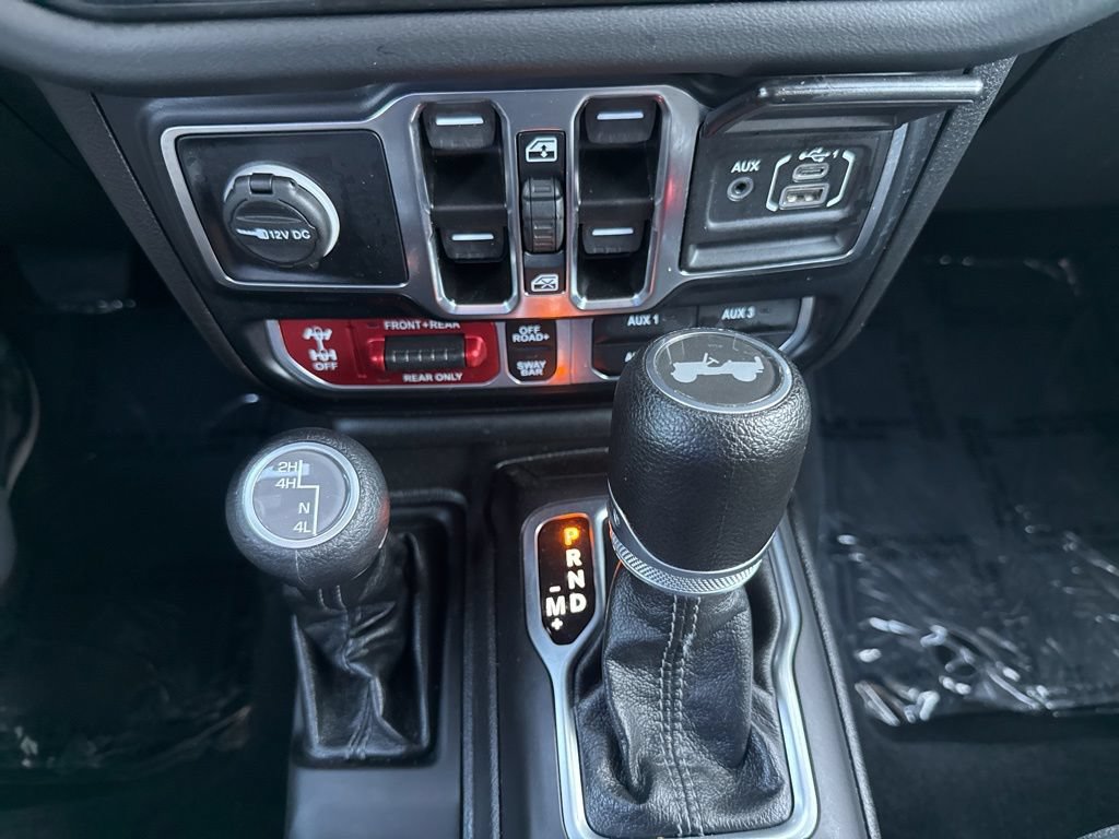 Used 2024 Jeep Wrangler Unlimited Rubicon AWD/4WD image 15