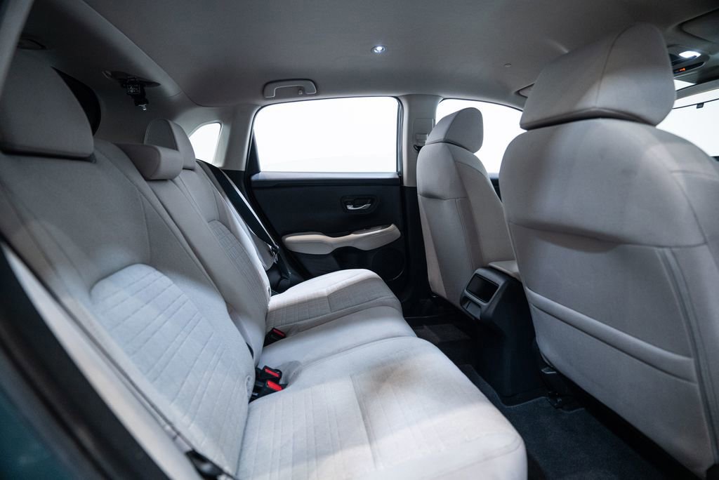 Used 2023 Honda HR-V LX image 32