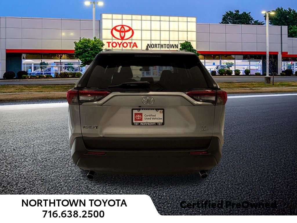 Used 2021 Toyota RAV4 LE image 37