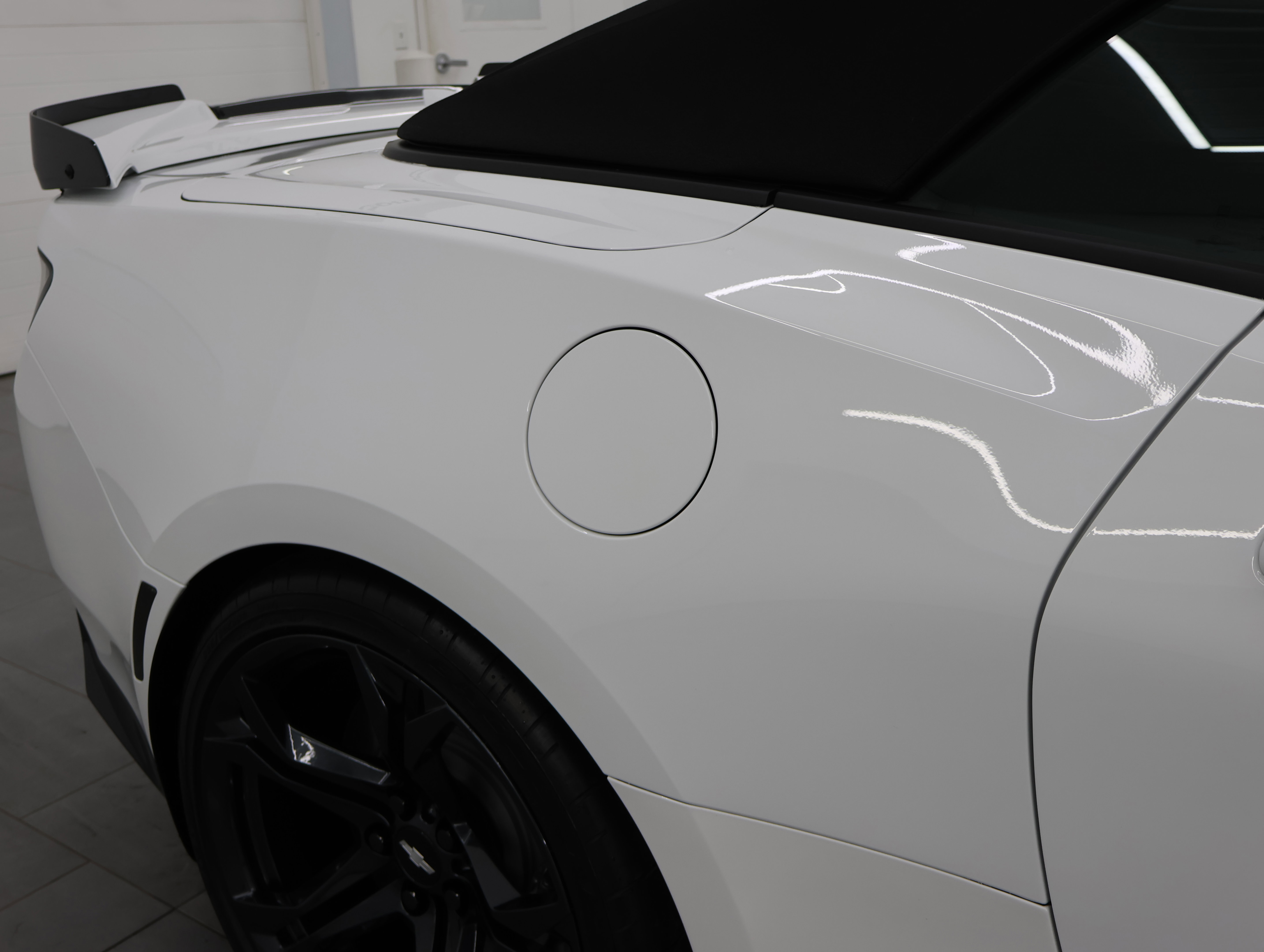 Used 2018 Chevrolet Camaro ZL1 RWD image 26