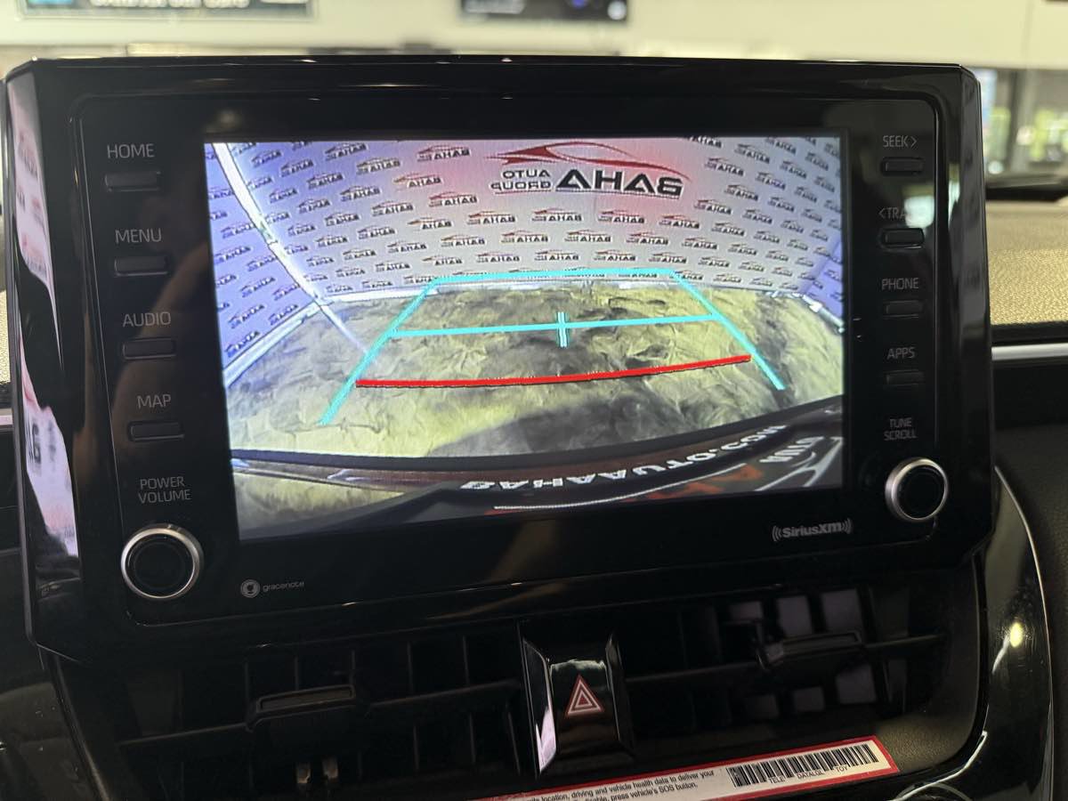 Used 2022 Toyota Corolla Cross LE w/ Moonroof Package image 24