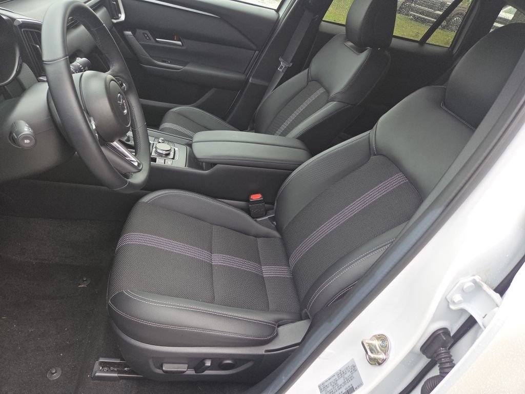 Used 2025 MAZDA CX-50 AWD 2.5 S w/ Cargo Package image 21