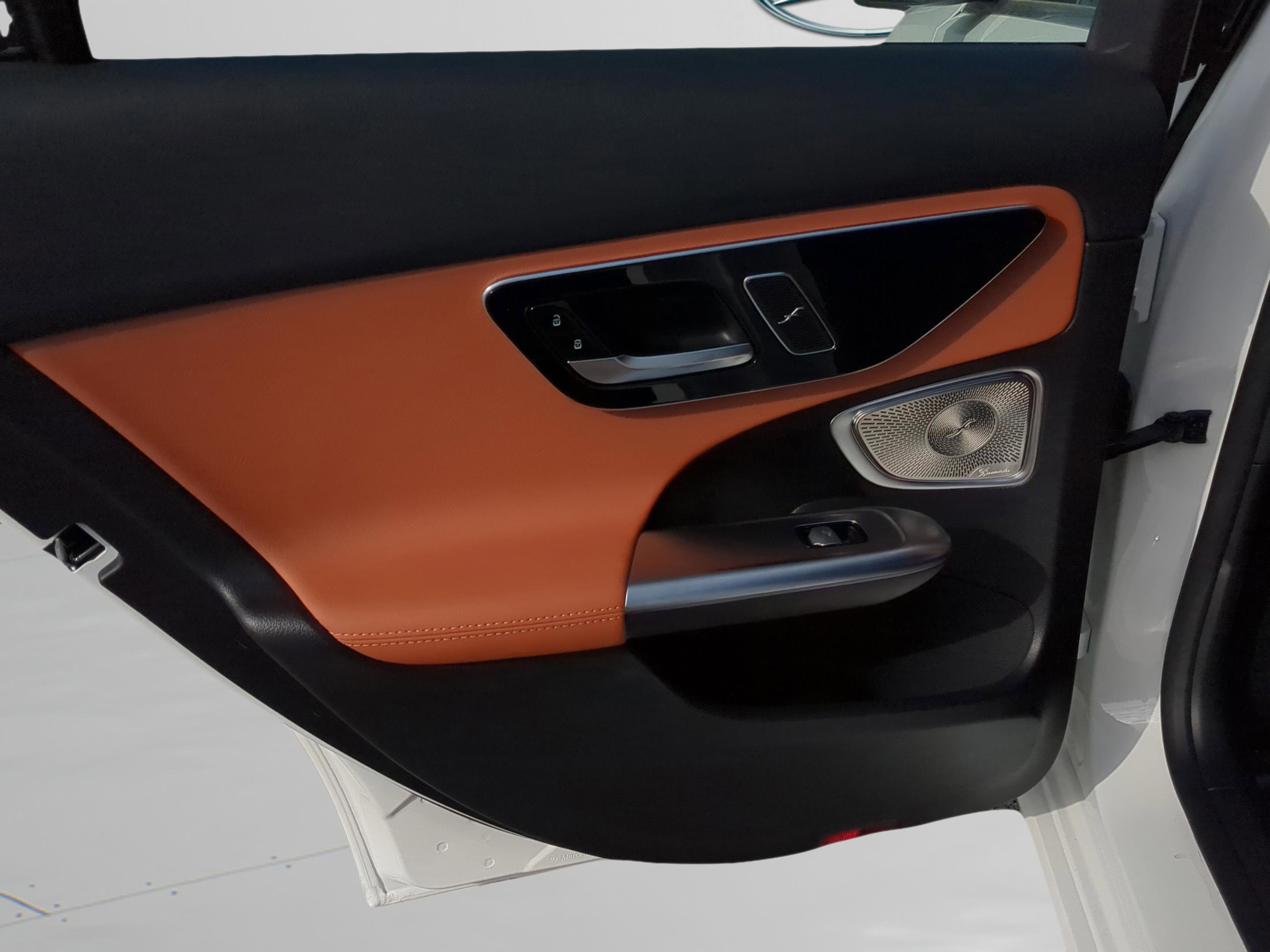 Certified 2025 Mercedes-Benz C 300 4MATIC Sedan image 28