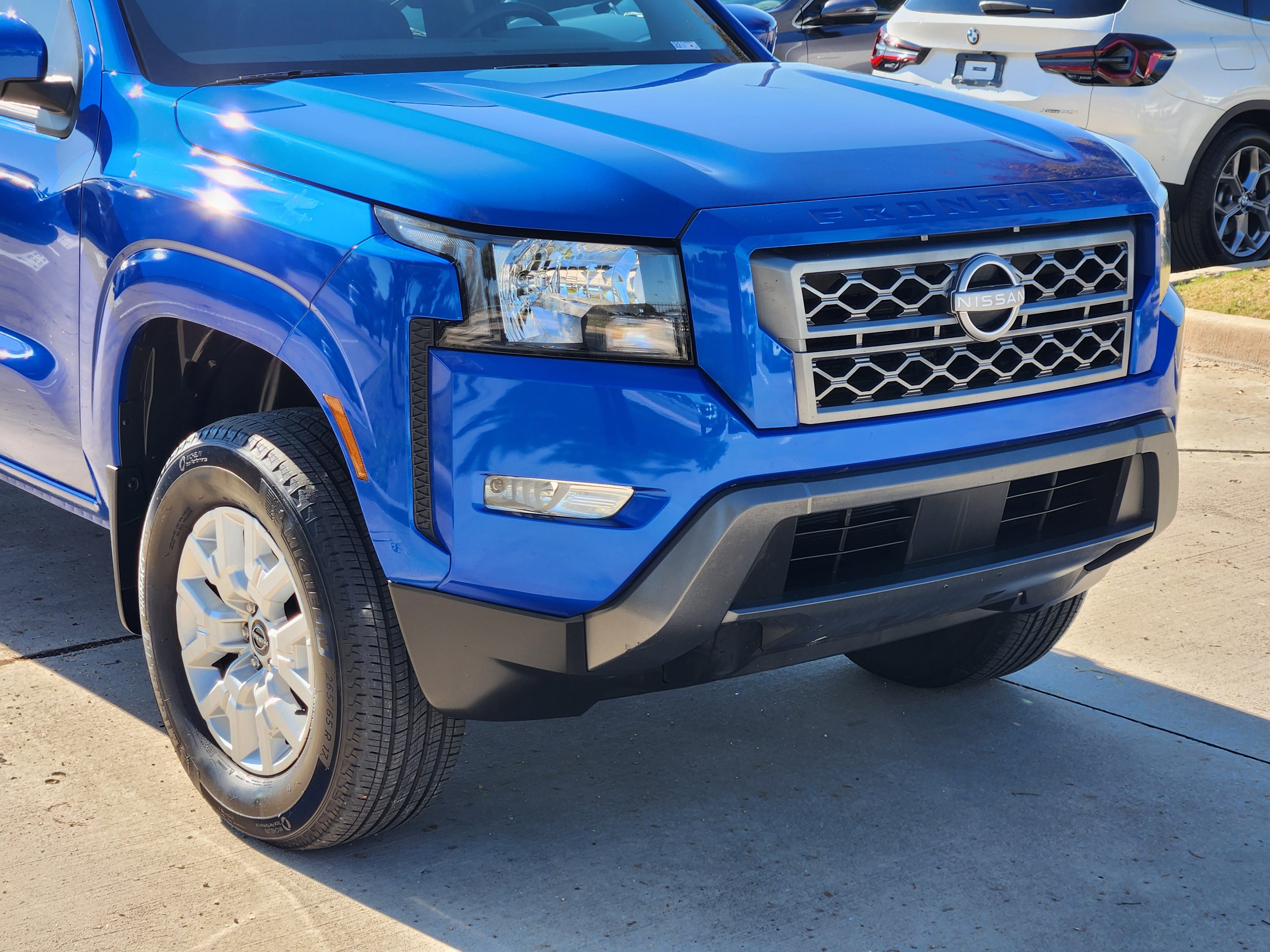 Used 2024 Nissan Frontier SV w/ SV Convenience Package image 7