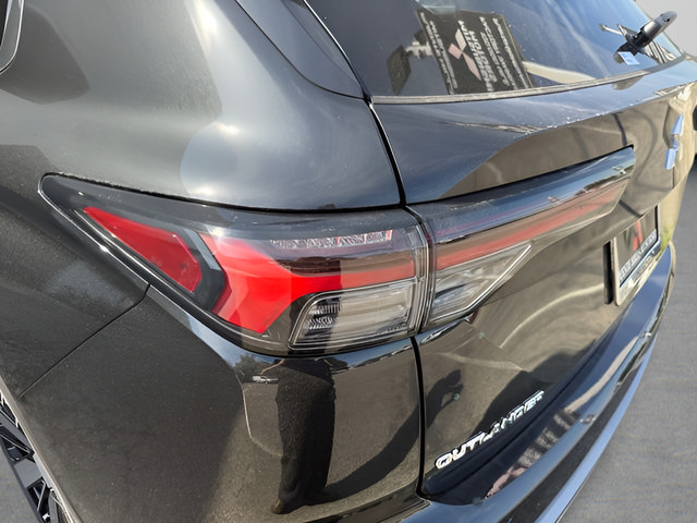 New 2026 Mitsubishi Outlander SEL FWD image 33