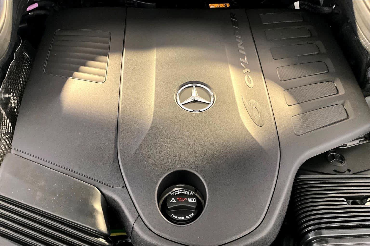 New 2027 Mercedes-Benz GLS 450 4MATIC image 15