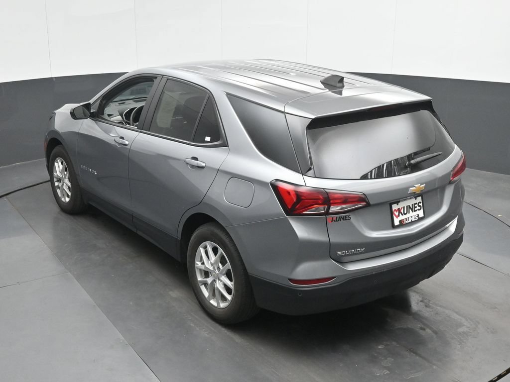Used 2023 Chevrolet Equinox LS w/ LS Convenience Package FWD image 37