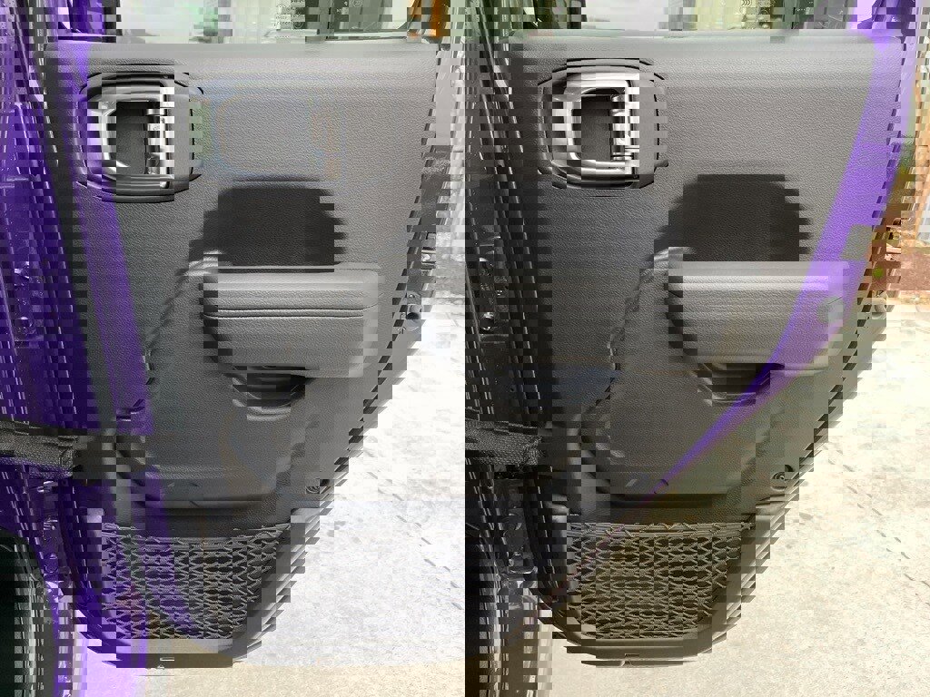 New 2026 Jeep Wrangler Unlimited Rubicon w/ Technology Group image 25