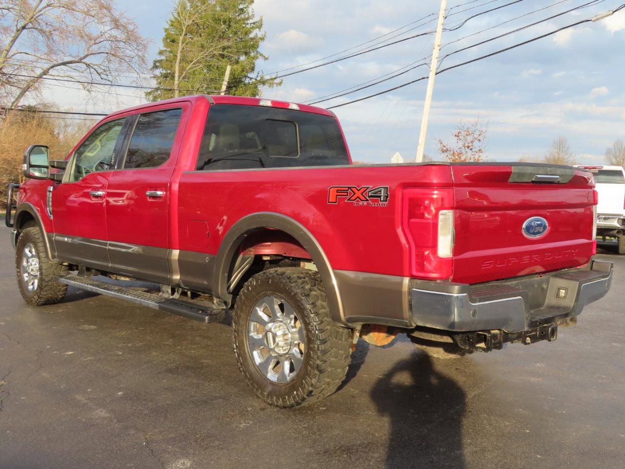 Used 2017 Ford F350 Lariat w/ Chrome Package image 4