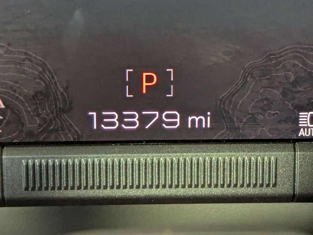 Used 2024 GMC Hummer EV 3X w/ Omega Edition image 87