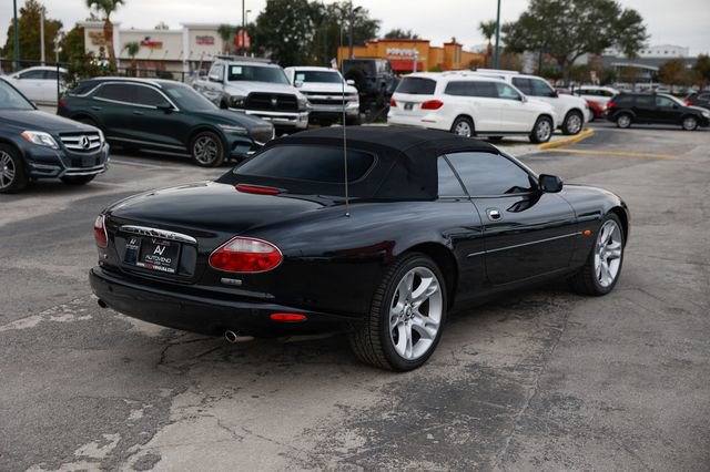 Used 2003 Jaguar XK8 Convertible image 16