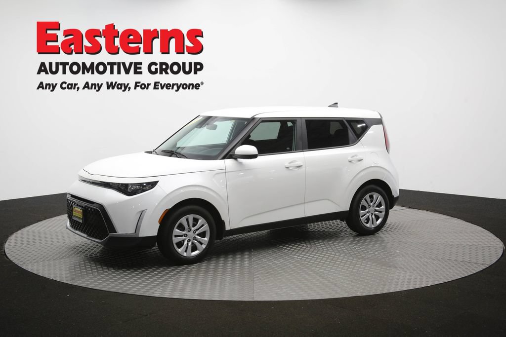 Used 2023 Kia Soul LX FWD image 55