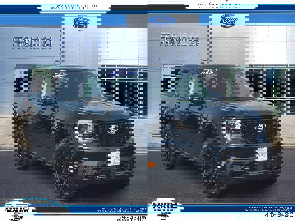 Certified 2025 Ford Maverick Lariat w/ Black Appearance Package image 1