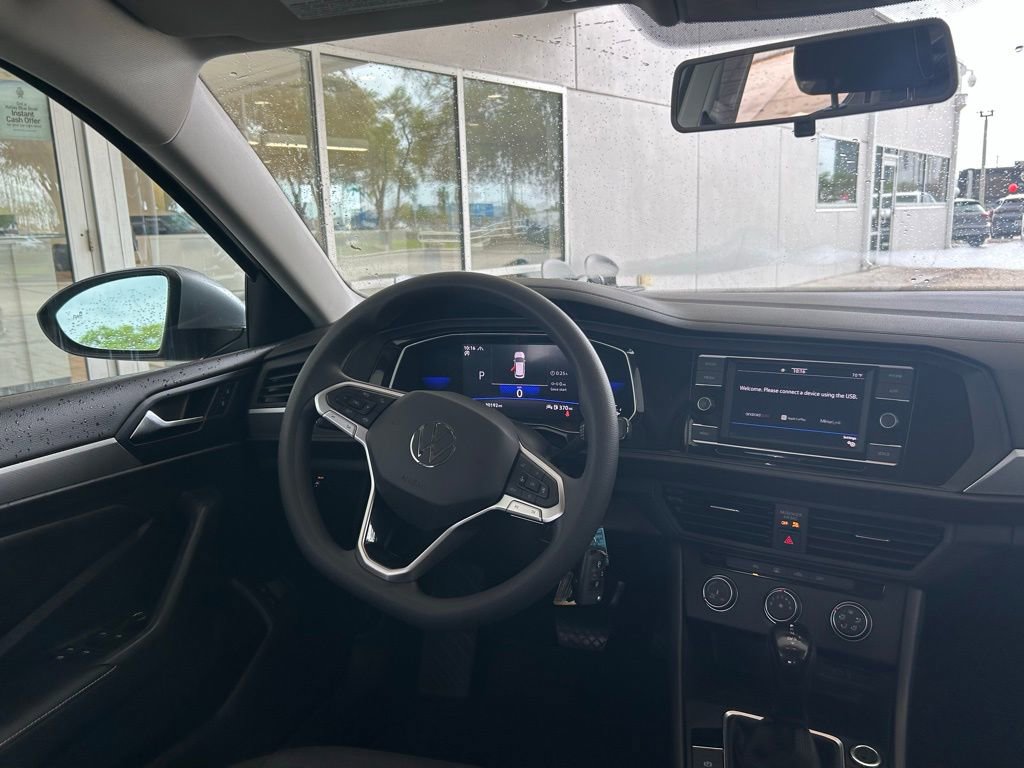 Used 2022 Volkswagen Jetta S image 9