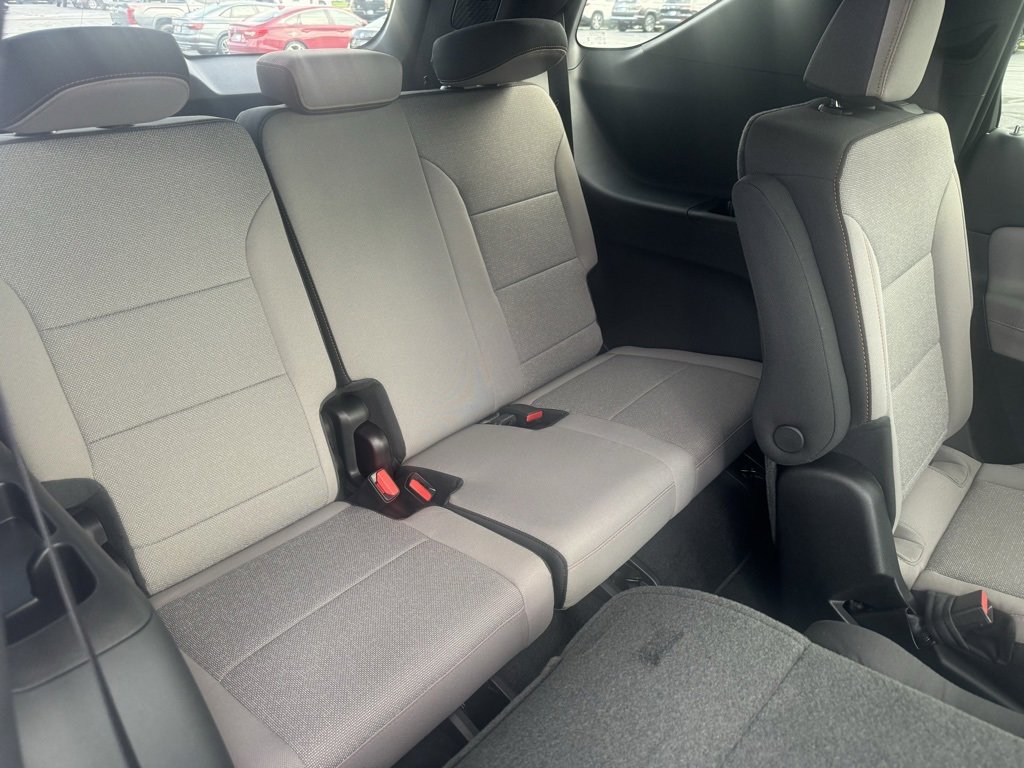 New 2026 Chevrolet Traverse LT image 9