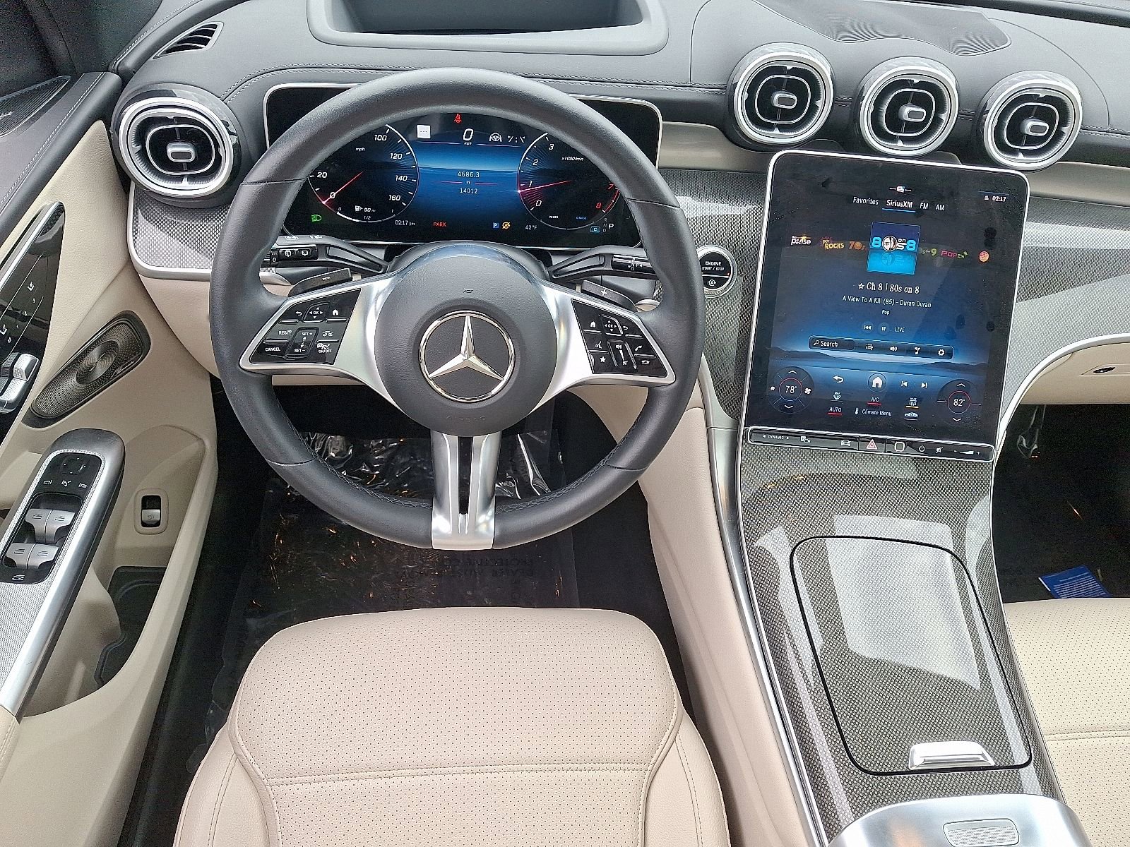 Used 2023 Mercedes-Benz GLC 300 4MATIC image 11