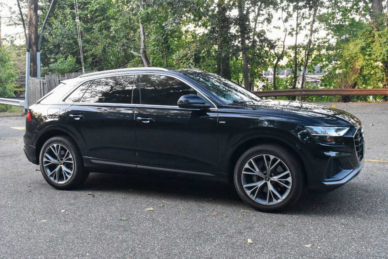 Used 2021 Audi Q8 Premium Plus image 12