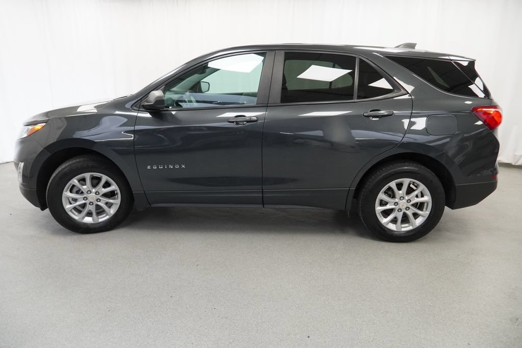 Used 2021 Chevrolet Equinox LS w/ LS Convenience Package AWD/4WD image 5