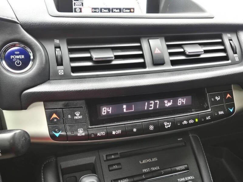 Used 2014 Lexus CT 200h w/ F Sport w/Nuluxe Interior image 22