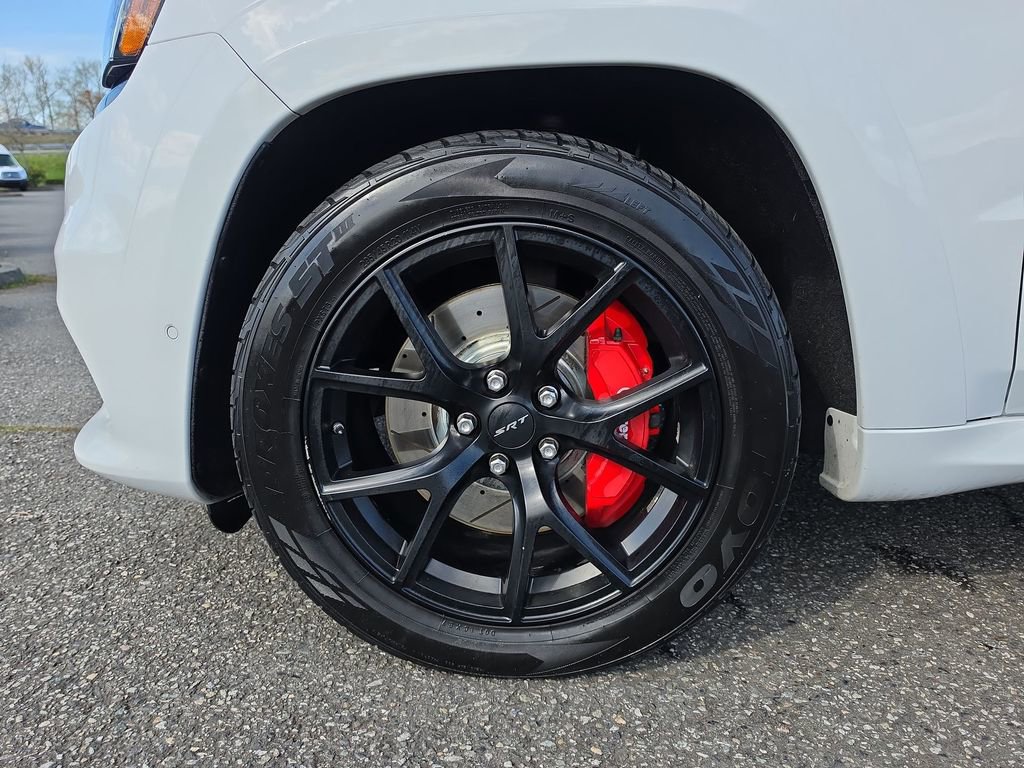 Used 2018 Jeep Grand Cherokee SRT image 38