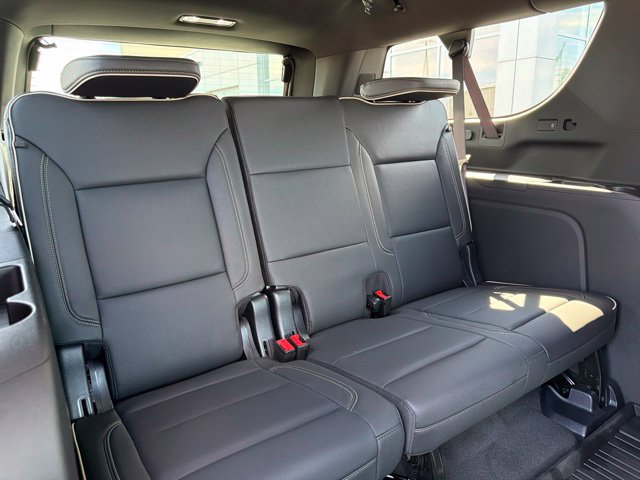 Used 2025 GMC Yukon XL Elevation AWD/4WD image 38