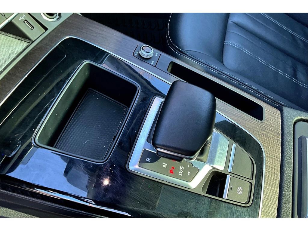 Used 2022 Audi Q5 2.0T Premium image 16