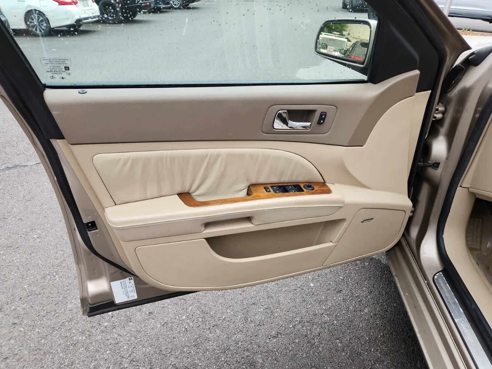Used 2005 Cadillac STS V8 w/ Preferred Equipment Group AWD/4WD image 16