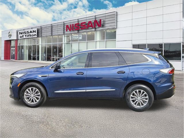 Used 2023 Buick Enclave Essence image 7
