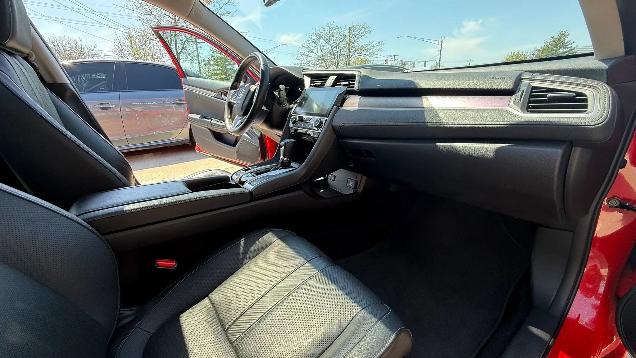 Used 2017 Honda Civic Touring image 13