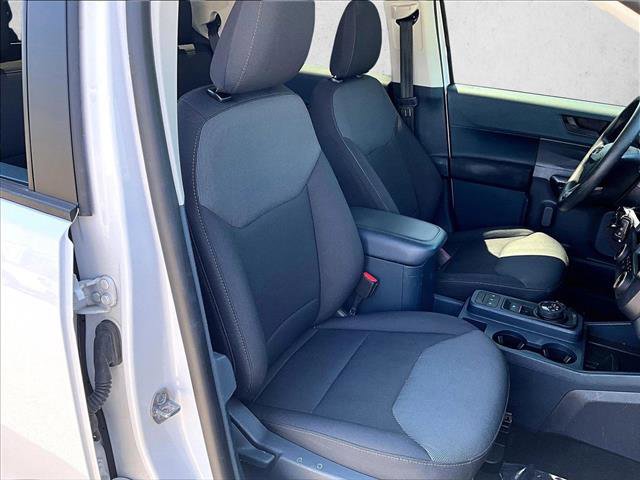 Used 2023 Ford Maverick XL image 9