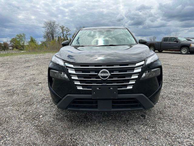 Used 2024 Nissan Rogue SV AWD/4WD image 8