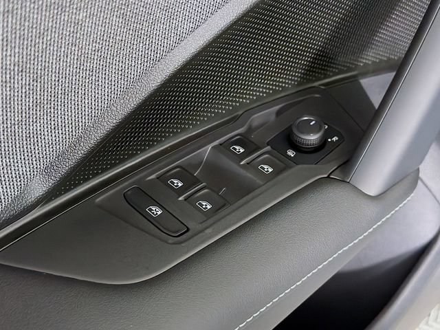 New 2026 Volkswagen Tiguan S FWD image 18