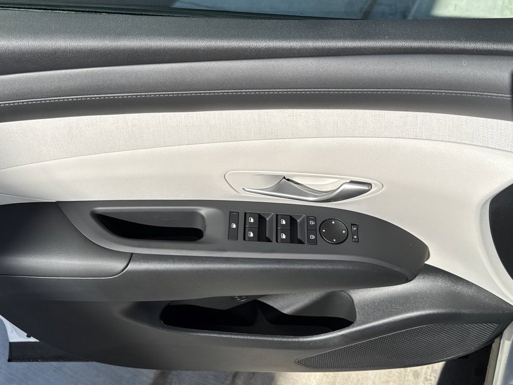 New 2026 Hyundai Tucson SEL image 17